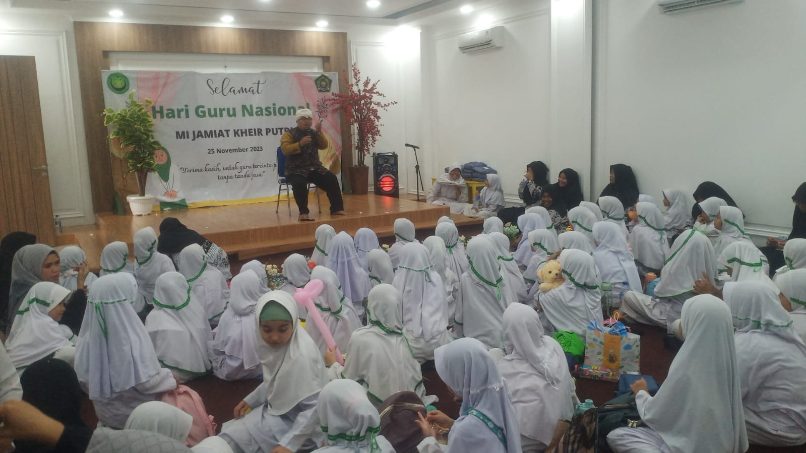 Roadshow Workshop Membaca Dan Literasi Peprustakaan MI Jamiat Kheir Putri